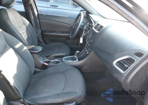 2013 Dodge Avenger Se z USA, uszkodzony, nr VIN 1C3CDZAB2DN589376